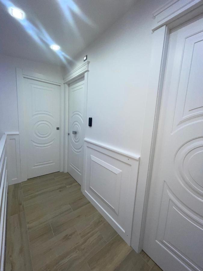 Le Chic Rooms ナポリ エクステリア 写真