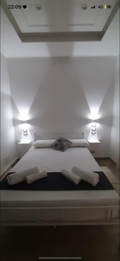 Le Chic Rooms ナポリ エクステリア 写真